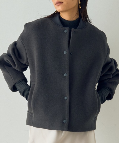 DESIGNWORKS（デザインワークス）の「SUPER140ウールコクーンスタジャンブルゾン（ブルゾン・レディース・キャメル・38）」の4枚目の写真