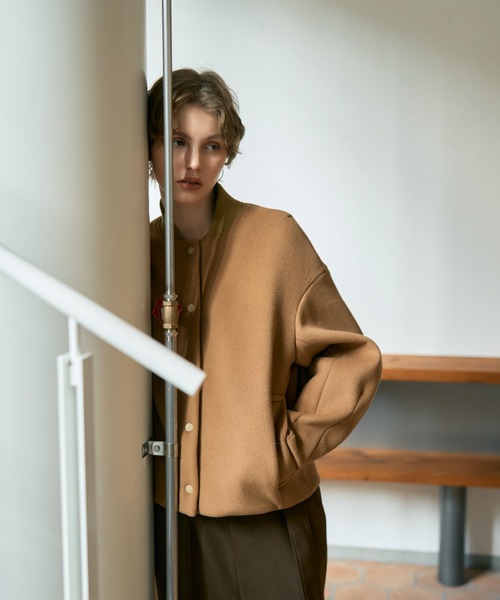 DESIGNWORKS（デザインワークス）の「SUPER140ウールコクーンスタジャンブルゾン（ブルゾン・レディース・キャメル・38）」の7枚目の写真