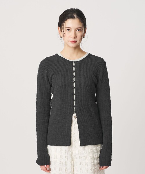 BEAUTY&YOUTH UNITED ARROWS（ビューティーアンドユースユナイテッドアローズ）の「コットンナイロンスラブ フロントボタン カーディガン（カーディガン/ボレロ・レディース・ライラック/ダークグレー/オフホワイト・FREE）」の13枚目の写真