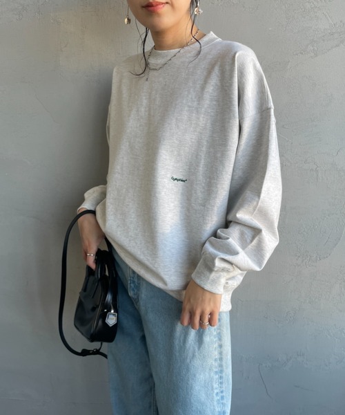 GYMPHLEX（ジムフレックス）の「【WEB先行予約】[GYMPHLEX/ジムフレックス] ワンポイントロゴ刺繍 ヘビーウェイトクルーネックロンT（Tシャツ/カットソー・レディース・ライトグレー/チャコールグレー/オフホワイト・L/M/XS）」の3枚目の写真