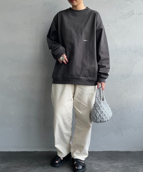 GYMPHLEX（ジムフレックス）の「【WEB先行予約】[GYMPHLEX/ジムフレックス] ワンポイントロゴ刺繍 ヘビーウェイトクルーネックロンT（Tシャツ/カットソー・レディース・ライトグレー/チャコールグレー/オフホワイト・L/M/XS）」の19枚目の写真