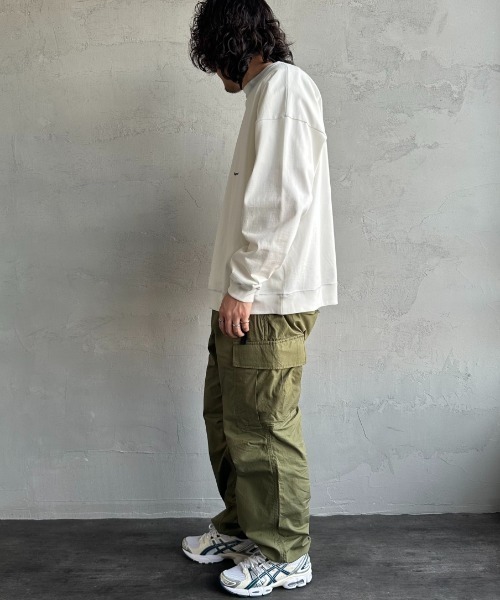 GYMPHLEX（ジムフレックス）の「【WEB先行予約】[GYMPHLEX/ジムフレックス] ワンポイントロゴ刺繍 ヘビーウェイトクルーネックロンT（Tシャツ/カットソー・レディース・ライトグレー/チャコールグレー/オフホワイト・L/M/XS）」の14枚目の写真