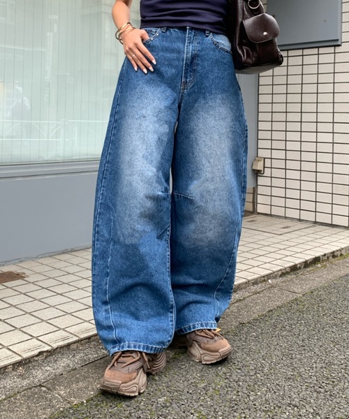 link lot(リンクロット)の「【バックゴム】ボーイフレンドリベットデニムカーブパンツ(デニムパンツ・レディース・サックスブルー/ブルー/インディゴブルー・F)」の12枚目の写真