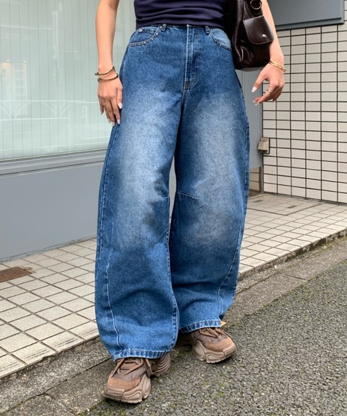 link lot(リンクロット)の「【バックゴム】ボーイフレンドリベットデニムカーブパンツ(デニムパンツ・レディース・サックスブルー/ブルー/インディゴブルー・F)」の18枚目の写真