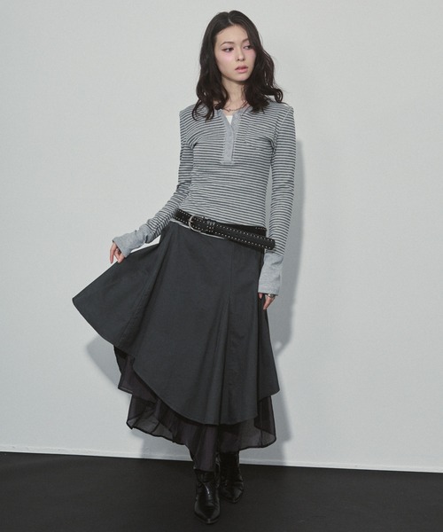 ENVYM（アンビー）の「レイヤードフレアミディアムスカート（スカート・レディース・ホワイト/グレー・FREE）」の11枚目の写真