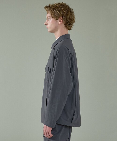 ABAHOUSE（アバハウス）の「【CORDURA】TUCK＆DARTS コーデュラナイロン シャツブルゾン / セットアップ対応（ブルゾン・メンズ・ブラック/チャコールグレー・48/46）」の13枚目の写真