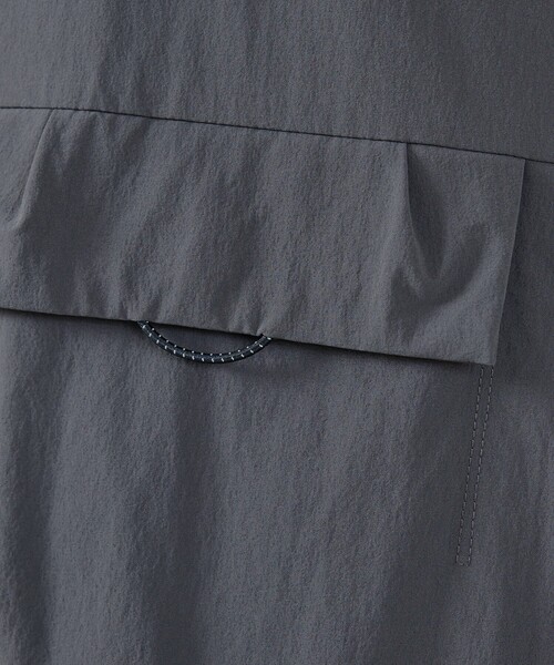 ABAHOUSE（アバハウス）の「【CORDURA】TUCK＆DARTS コーデュラナイロン シャツブルゾン / セットアップ対応（ブルゾン・メンズ・ブラック/チャコールグレー・48/46）」の10枚目の写真