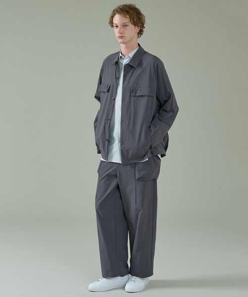 ABAHOUSE（アバハウス）の「【CORDURA】TUCK＆DARTS コーデュラナイロン シャツブルゾン / セットアップ対応（ブルゾン・メンズ・ブラック/チャコールグレー・48/46）」の22枚目の写真