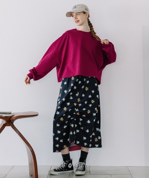 POU DOU DOU(プードゥドゥ)の「ミニ裏毛クロップドトップス(Tシャツ/カットソー・レディース・グレー/パープル/ダークグレー/ブルー・3)」の5枚目の写真