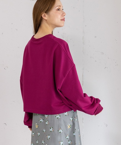 POU DOU DOU(プードゥドゥ)の「ミニ裏毛クロップドトップス(Tシャツ/カットソー・レディース・グレー/パープル/ダークグレー/ブルー・3)」の13枚目の写真