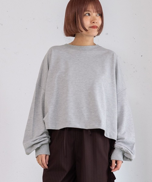 POU DOU DOU(プードゥドゥ)の「ミニ裏毛クロップドトップス(Tシャツ/カットソー・レディース・グレー/パープル/ダークグレー/ブルー・3)」の17枚目の写真