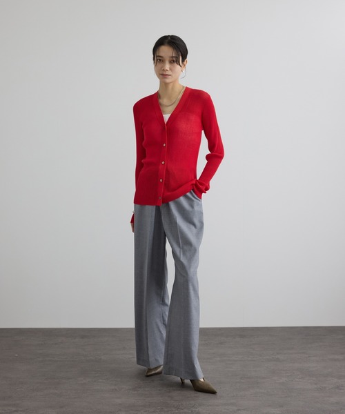 SALON adam et rope'(サロン アダム エ ロペ)の「【WEB限定】シアーリブニットVネックカーディガン(カーディガン/ボレロ・レディース・オフホワイト/ブラック/レッド/ブラウン・FREE)」の9枚目の写真
