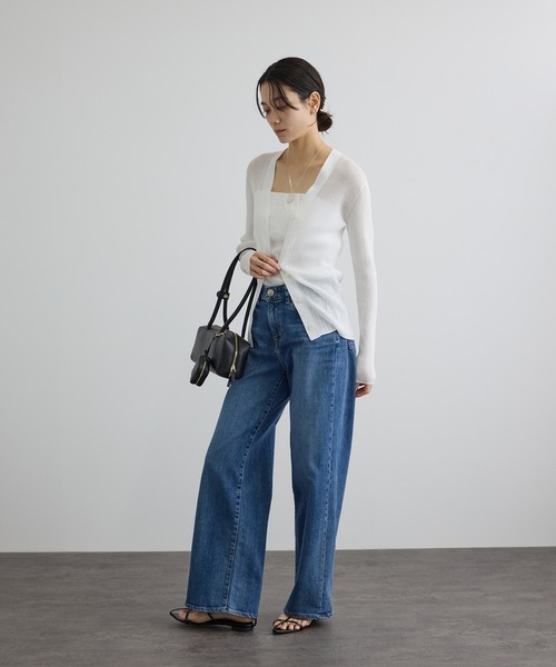 SALON adam et rope'(サロン アダム エ ロペ)の「【WEB限定】シアーリブニットVネックカーディガン(カーディガン/ボレロ・レディース・オフホワイト/ブラック/レッド/ブラウン・FREE)」の15枚目の写真