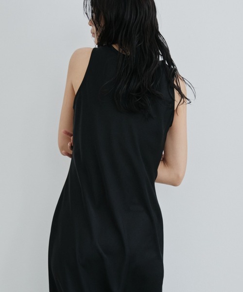 DRWCYS（ドロシーズ）の「サテンナローNSワンピース（ワンピース・レディース・モカ/ブラック・FREE）」の12枚目の写真