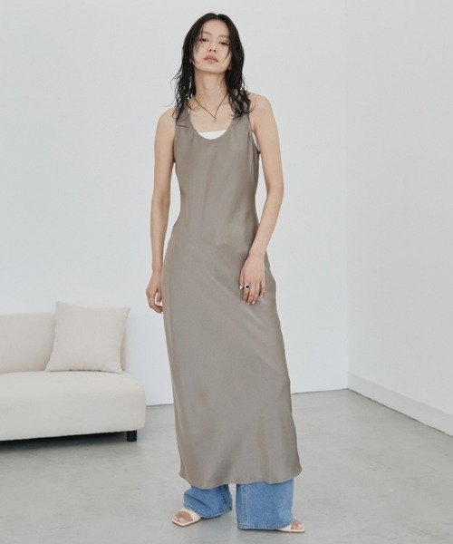 DRWCYS（ドロシーズ）の「サテンナローNSワンピース（ワンピース・レディース・モカ/ブラック・FREE）」の21枚目の写真