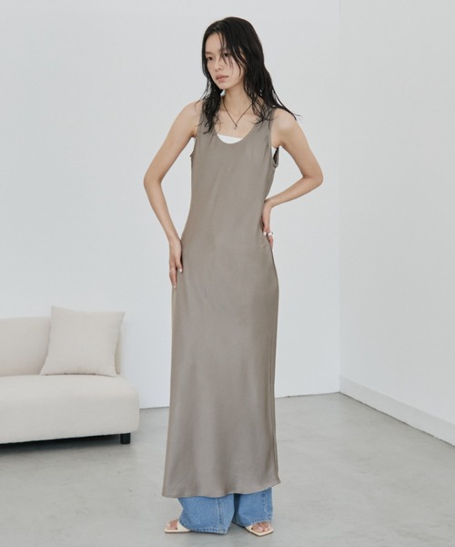 DRWCYS（ドロシーズ）の「サテンナローNSワンピース（ワンピース・レディース・モカ/ブラック・FREE）」の22枚目の写真