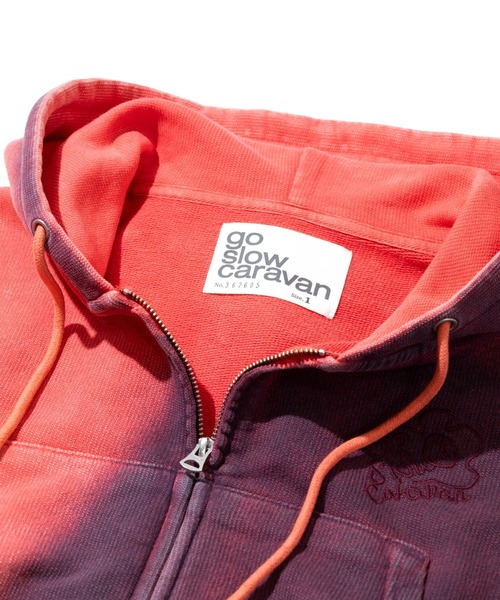 go slow caravan(ゴースローキャラバン)の「UNIQUEインレイ G/D 2TTONEスプレーカラー ZIPショートフーディー W(パーカー・レディース・レッド/ラベンダー/ターコイズブルー・FREE)」の4枚目の写真