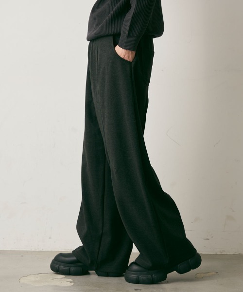 Shoowtime(ショウタイム)の「Wool-Like Center Seam Wide Slacks / ウールライクセンターシームワイドスラックス(スラックス・メンズ・チャコールグレー/ブラック・X-LARGE/LARGE/MEDIUM)」の3枚目の写真
