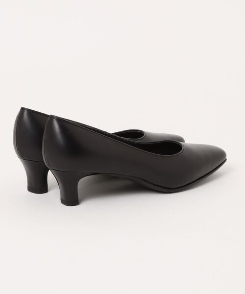 MELMO(メルモ)の「スクエアトゥプレーンパンプス(パンプス・レディース・ブラック・22.5cm/23.0cm/23.5cm/24.0cm/24.5cm)」の2枚目の写真