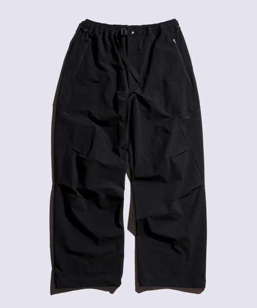 POLIQUANT（ポリクアント）の「【POLIQUANT/ポリクアント】WILDTHINGS | POLIQUANT THE PMC TRACK PANTS / CORDURARFabric（その他パンツ・メンズ・グレー/ブラック・2/1）」の2枚目の写真
