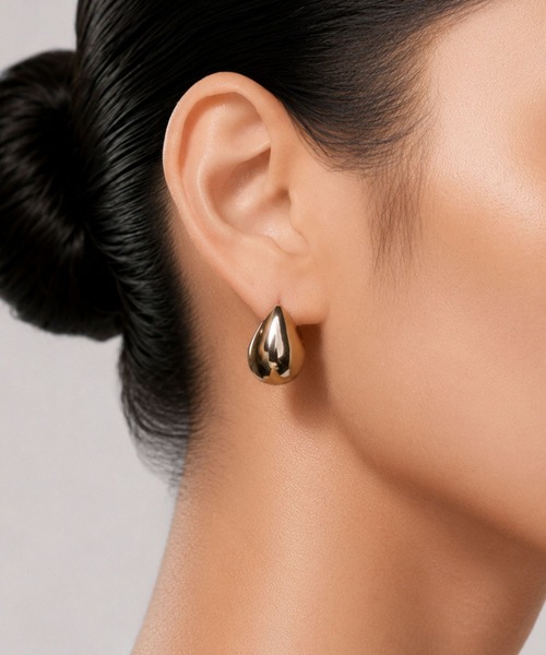 Lyvi(ライビィ)の「Melt Glow Hoop Pierce / 金属アレルギー対応(ピアス(両耳用)・レディース・ゴールド/シルバー・FREE)」の6枚目の写真