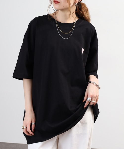 GUESS JEANS（ゲスジーンズ）の「Guess Jeans ミニトライアングル ワンポイント半袖Tシャツ（Tシャツ/カットソー・メンズ・ブラック・L）」の2枚目の写真