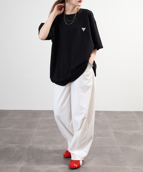 GUESS JEANS（ゲスジーンズ）の「Guess Jeans ミニトライアングル ワンポイント半袖Tシャツ（Tシャツ/カットソー・メンズ・ブラック・L）」の3枚目の写真