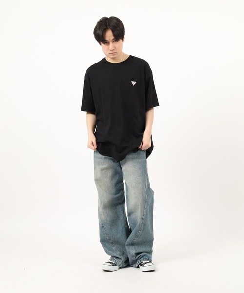 GUESS JEANS（ゲスジーンズ）の「Guess Jeans ミニトライアングル ワンポイント半袖Tシャツ（Tシャツ/カットソー・メンズ・ブラック・L）」の10枚目の写真