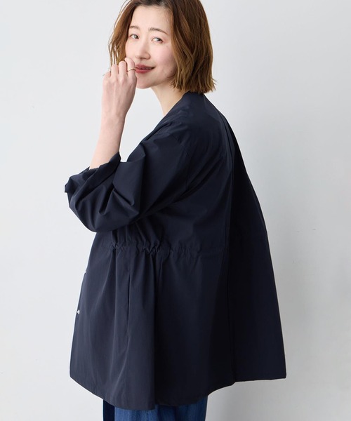 Petit Honfleur(プチオンフルール)の「ドロストハーフコート【撥水】(その他アウター・レディース・ベージュ/ネイビー・9号/11号/13号)」の16枚目の写真