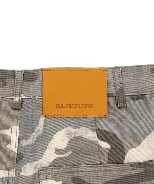 SPINNS（スピンズ）の「カモ柄バルーンパンツ/迷彩/バディガール（その他パンツ・レディース・グレー/カーキ・ONESIZE）」の14枚目の写真