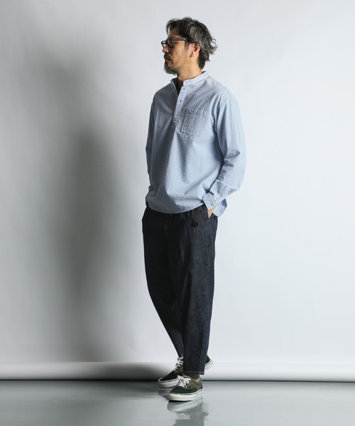 The DUFFER of ST.GEORGE(ザダファーオブセントジョージ)の「【WEB限定アイテム】SEER SUCKER EFD OVERDYE BAND COLLAR SHIRT:シアサッカー バンドカラーシャツ / エコ染色 / 春夏トップス(シャツ/ブラウス・メンズ・ライトブルー/ブラック/ホワイト・SMALL/MEDIUM/LARGE/X-LARGE)」の9枚目の写真