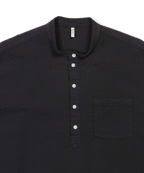 The DUFFER of ST.GEORGE(ザダファーオブセントジョージ)の「【WEB限定アイテム】SEER SUCKER EFD OVERDYE BAND COLLAR SHIRT:シアサッカー バンドカラーシャツ / エコ染色 / 春夏トップス(シャツ/ブラウス・メンズ・ライトブルー/ブラック/ホワイト・SMALL/MEDIUM/LARGE/X-LARGE)」の16枚目の写真