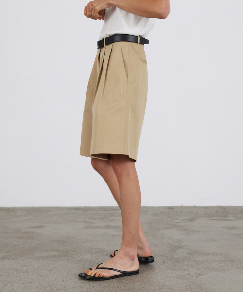 LEVAR（レバー）の「Essential Cotton Half Pants - Beige（その他パンツ・レディース・ベージュ・SMALL/MEDIUM）」の2枚目の写真