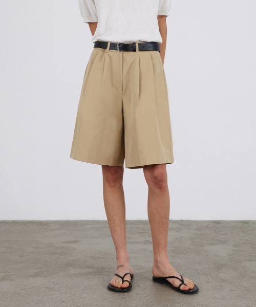 LEVAR（レバー）の「Essential Cotton Half Pants - Beige（その他パンツ・レディース・ベージュ・SMALL/MEDIUM）」の3枚目の写真
