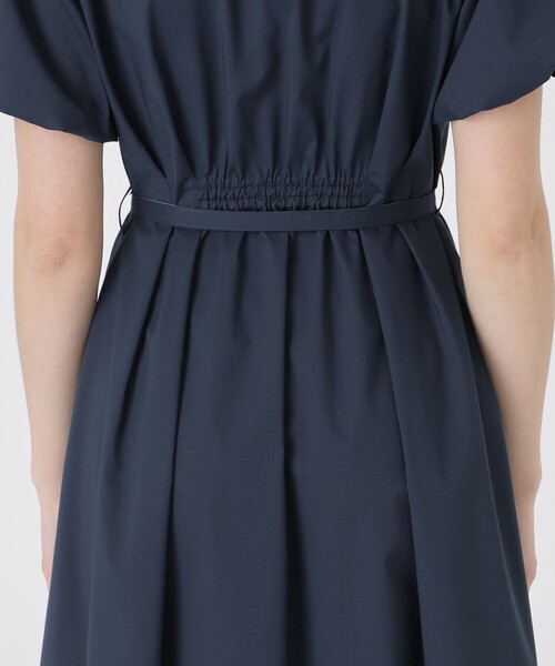 BLUE LABEL CRESTBRIDGE(ブルーレーベルクレストブリッジ)の「バルーンスリーブシャツドレス(ワンピース・レディース・ブラック/ダークネイビー/ベージュ・38/36/40)」の16枚目の写真