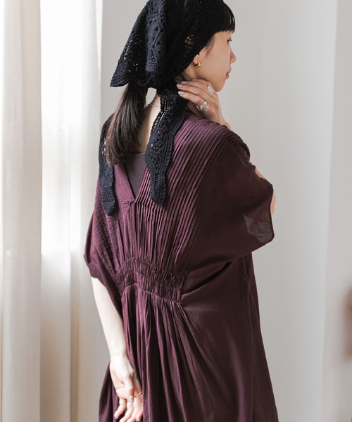 URBAN RESEARCH DOORS（アーバンリサーチドアーズ）の「ピンタックギャザーワンピース（ワンピース・レディース・ブラック/ロイヤルブルー/ブラウン・FREE）」の19枚目の写真