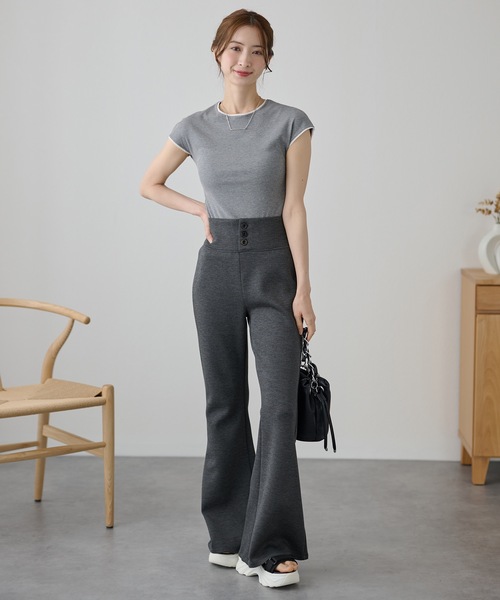 DAYRA(デイラ)の「DAYRA ソリッドカラー ボタン付き ハイウエスト パンツ(その他パンツ・レディース・グレー/ブラック/ダークグレー・M/L)」の9枚目の写真