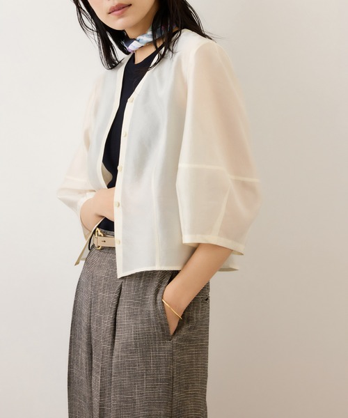 ROPE'（ロペ）の「ランタンスリーブシルクライクブラウス/イージーケア（シャツ/ブラウス・レディース・スミクロ/ブルー/オフホワイト・FREE）」の8枚目の写真