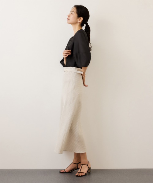 ROPE'（ロペ）の「ランタンスリーブシルクライクブラウス/イージーケア（シャツ/ブラウス・レディース・スミクロ/ブルー/オフホワイト・FREE）」の18枚目の写真