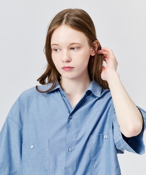 WETTEMPT(ウィテンプト)の「OPEN COLLAR CHAMBRAY S/S SHIRT / オープンカラーシャンブレーS/Sシャツ(シャツ/ブラウス・メンズ・ブルー/グレー・LARGE/MEDIUM/SMALL)」の7枚目の写真