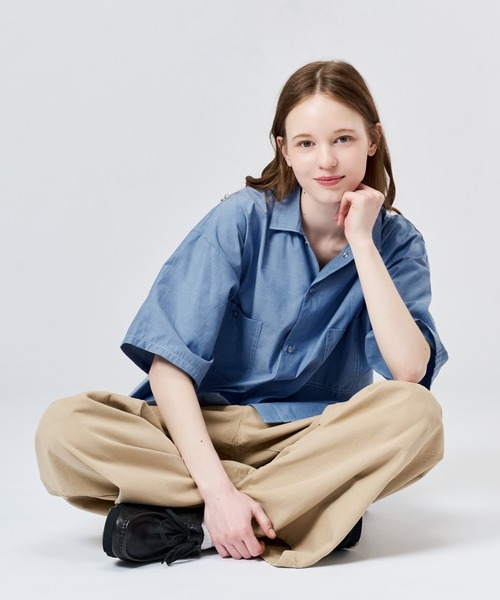 WETTEMPT(ウィテンプト)の「OPEN COLLAR CHAMBRAY S/S SHIRT / オープンカラーシャンブレーS/Sシャツ(シャツ/ブラウス・メンズ・ブルー/グレー・LARGE/MEDIUM/SMALL)」の16枚目の写真