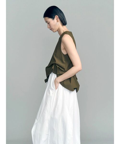 UN3D.(アンスリード)の「ASYMMETRY BLOUSING OP(ワンピース・レディース・オレンジ/ホワイト/ブラック・38/36)」の8枚目の写真