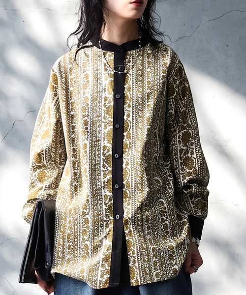 antiqua(アンティカ)の「花柄 配色デザイン シャツ(シャツ/ブラウス・レディース・マスタード/ブラック・ONESIZE)」の2枚目の写真