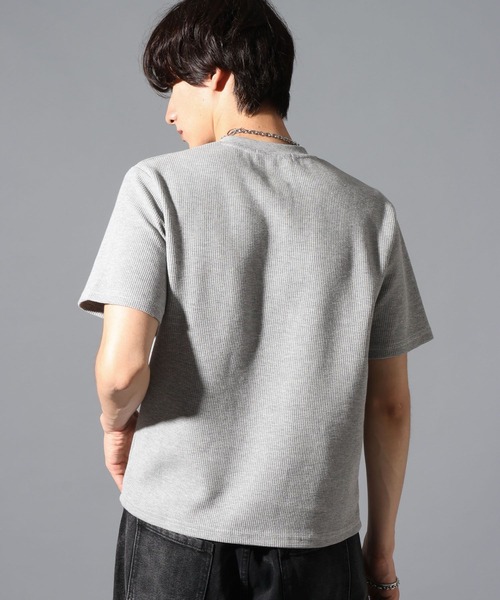 LAND MUSEUM(ランドミュージアム)の「LAND MUSEUM/ゴシックロゴヘンリーT(Tシャツ/カットソー・メンズ・ブラック/グレー・MEDIUM/LARGE)」の22枚目の写真