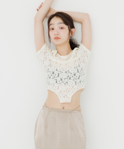 SENEE(セニー)の「cross ribbon satin skirt(クロスリボンサテンスカート)(スカート・レディース・ベージュ/ブラック・MEDIUM/SMALL)」の19枚目の写真