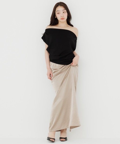 SENEE(セニー)の「cross ribbon satin skirt(クロスリボンサテンスカート)(スカート・レディース・ベージュ/ブラック・MEDIUM/SMALL)」の21枚目の写真