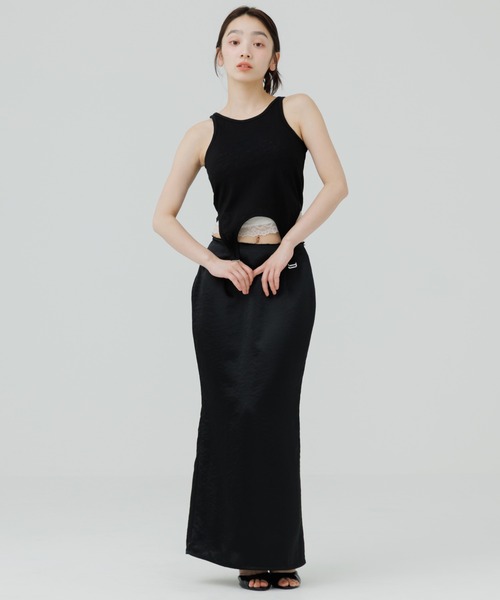 SENEE(セニー)の「cross ribbon satin skirt(クロスリボンサテンスカート)(スカート・レディース・ベージュ/ブラック・MEDIUM/SMALL)」の8枚目の写真
