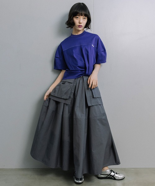 MARECHAL TERRE（マルシャルテル）の「【UVカット / 接触冷感】ツイストデザイントップス（Tシャツ/カットソー・レディース・ネイビー/オフホワイト/ブラック/ブルー・MEDIUM）」の9枚目の写真