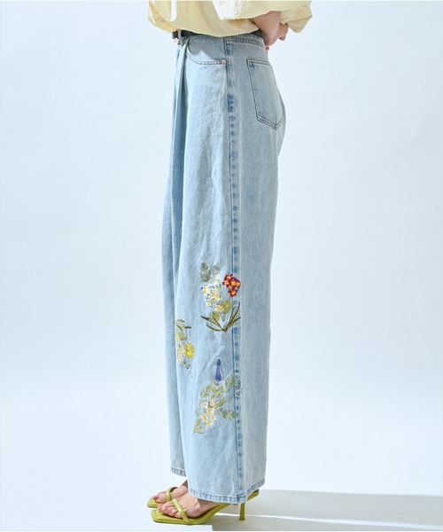 刺繍デニムパンツ（デニムパンツ）｜AND COUTURE（アンドクチュール