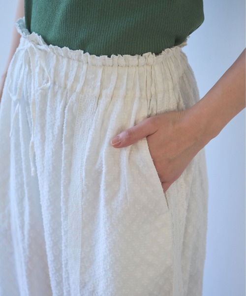 yuni(ユニ )の「Flower JQ×lace pants(その他パンツ・レディース・ホワイト/ブラック・FREE)」の15枚目の写真